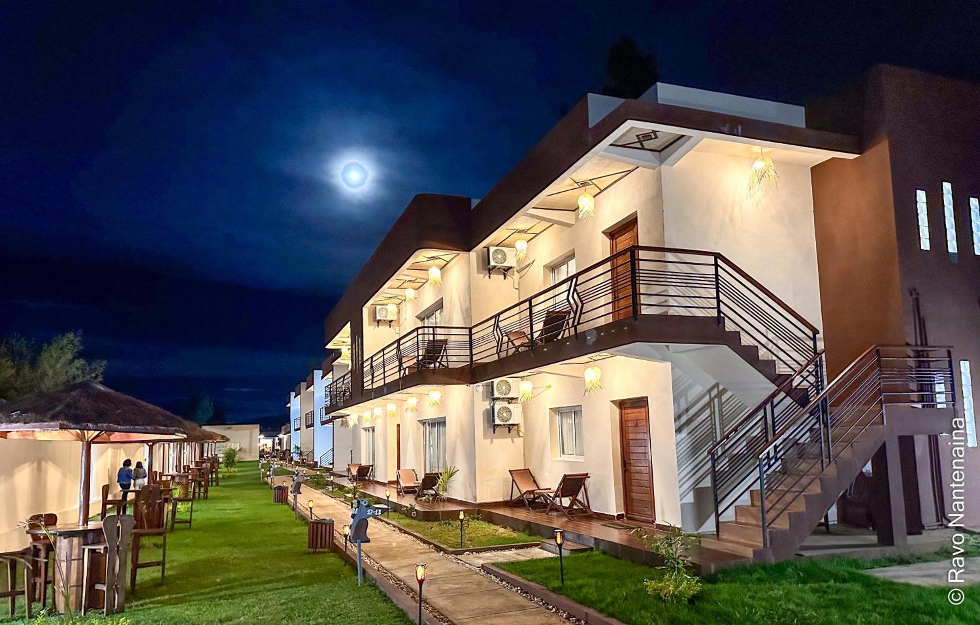 Bira Hotel أنتسيرابي المظهر الخارجي الصورة