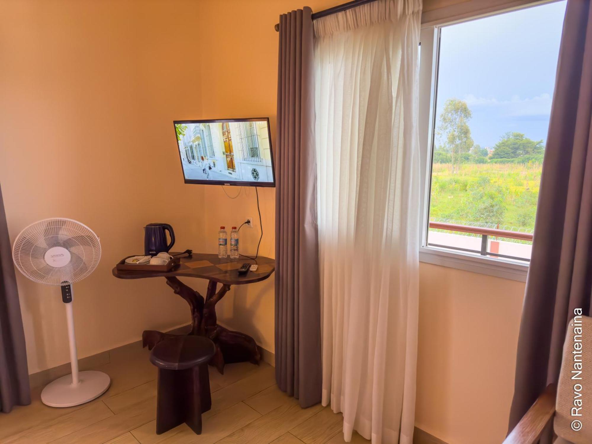 Bira Hotel أنتسيرابي المظهر الخارجي الصورة