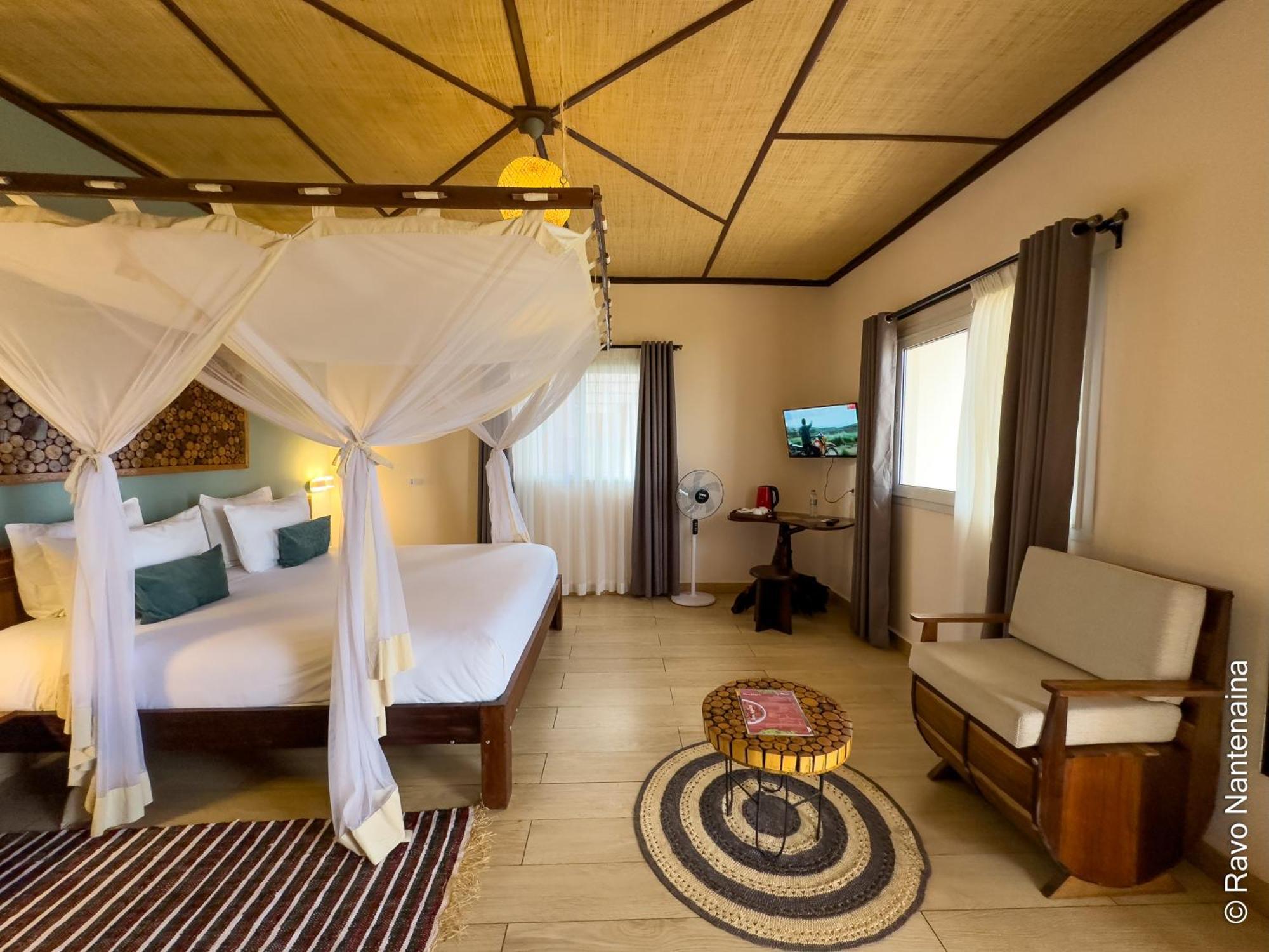Bira Hotel أنتسيرابي المظهر الخارجي الصورة