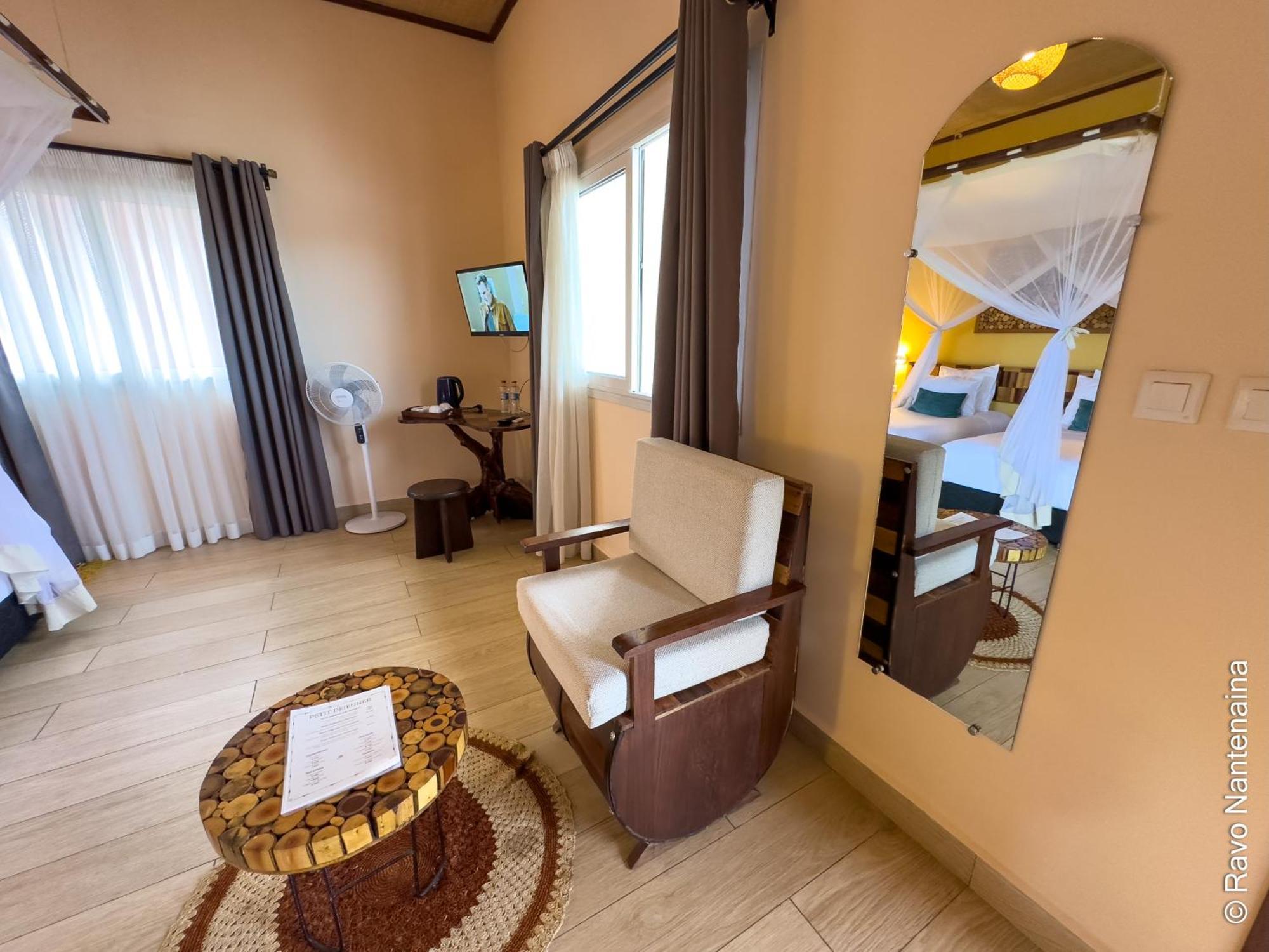 Bira Hotel أنتسيرابي المظهر الخارجي الصورة